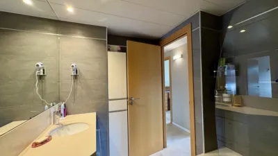 Piso en venta en Carrer de Santa Eulàlia, cerca de Carrer de Justa Goicoechea, Santa Eulàlia (L'Hospitalet de Llobregat) de 373.500 €