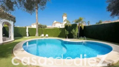Detached house in Carrer de Murillo, 19 photo 5