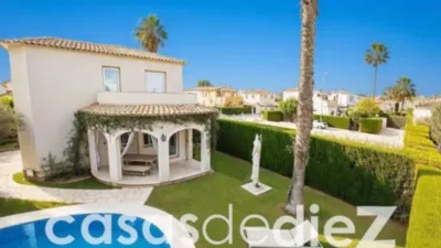 Detached house in Carrer de Murillo, 19 photo 12