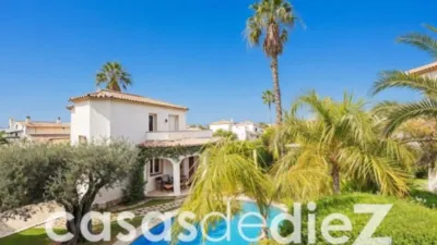 Detached house in Carrer de Murillo, 19 photo 8
