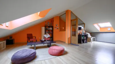 Chalet adosado en alquiler en Calle de Carlos Fuentes, Ensanche (Distrito Ensanche-Espartales. Alcalá de Henares) de 1.650 €<span>/mes</span>