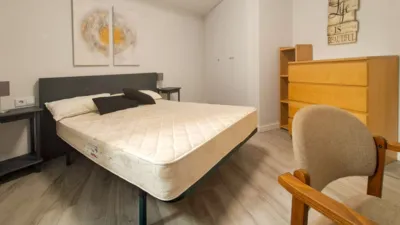 Piso en alquiler en Carrer Ángel Tomás García - Imagen 3