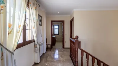 Detached house on Calle Mariana Pineda photo 40