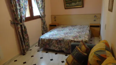 Semi-detached chalet on the Barcelona to Cadiz Road photo 22