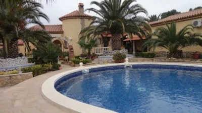 Semi-detached chalet on the Barcelona to Cadiz Road photo 2