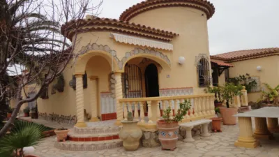 Semi-detached chalet on the Barcelona to Cadiz Road photo 5