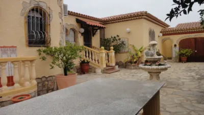 Semi-detached chalet on the Barcelona to Cadiz Road photo 6