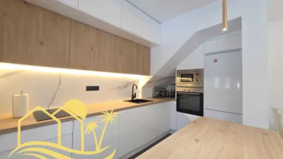 Duplex on Avenida de Juan Sebastián Elcano photo 5