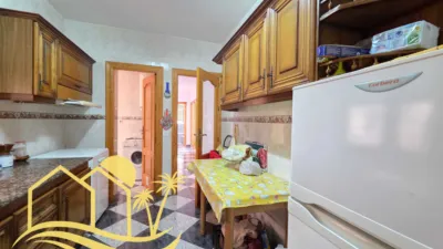 Apartment on Pi i Margall Street photo 3
