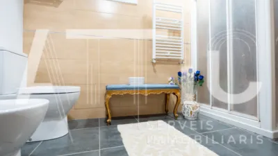 House on Carrer de Santander photo 89