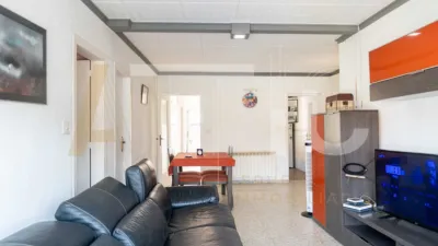House on Carrer del Caucas photo 2