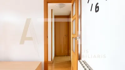 Flat on Carrer dels Alps photo 9