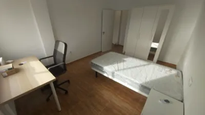 Habitación en alquiler en los Ángeles-Cruz de Caravaca-Piedras Redondas, Los Ángeles-Cruz de Caravaca-Piedras Redondas (Almería Capital) de 275 €<span>/mes</span>