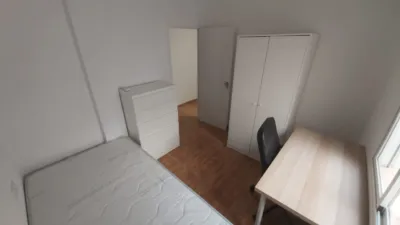 Habitación en alquiler en los Ángeles-Cruz de Caravaca-Piedras Redondas, Los Ángeles-Cruz de Caravaca-Piedras Redondas (Almería Capital) de 275 €<span>/mes</span>