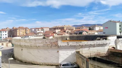 Piso en alquiler en Camino de la Ropa, Medina de Pomar de 500 €<span>/mes</span>