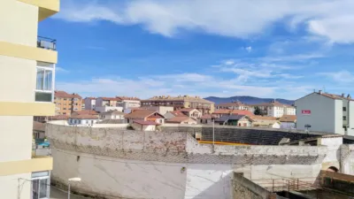 Piso en alquiler en Camino de la Ropa, Medina de Pomar de 500 €<span>/mes</span>