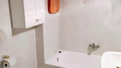 Piso en alquiler en Camino de la Ropa, Medina de Pomar de 500 €<span>/mes</span>