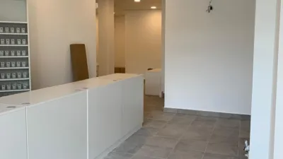 Local comercial en venta en Plaza de Nornahi, 4, Bidebieta (San Sebastián - Donostia) de 195.000 €