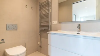 Piso en venta en Plaza del Funicular, Antiguo Ondarreta (San Sebastián - Donostia) de 1.200.000 €