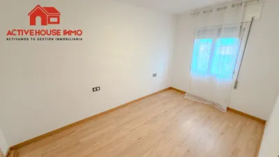 Piso en venta en Plaça de Prim, Santa Bàrbara de 89.500 €