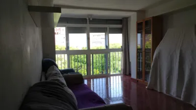 Apartment on Poeta Manuel Benitez Carrasco Street photo 12