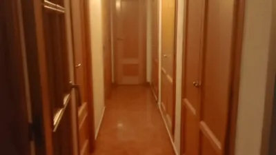 Apartment on Poeta Manuel Benitez Carrasco Street photo 32