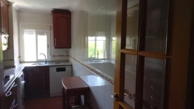 Apartment on Poeta Manuel Benitez Carrasco Street photo 19