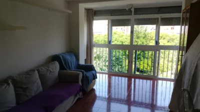 Apartment on Poeta Manuel Benitez Carrasco Street photo 14