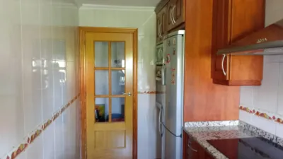 Apartment on Poeta Manuel Benitez Carrasco Street photo 17