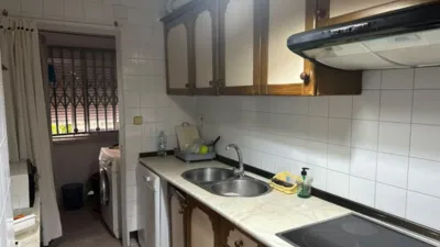 Apartment on Pérez Hervás Street photo 21