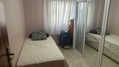 Apartment on Pérez Hervás Street photo 43