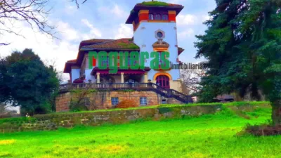 House on Avenida de la Grandiella photo 2