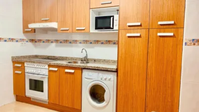 Piso en alquiler en Calle de Alejandro Casona, El Carbayedo-El Quirinal (Avilés) de 1.100 €<span>/mes</span>