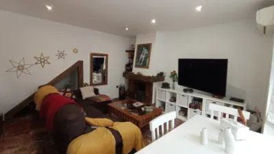 Semi-detached house on Calle Paraíso photo 4