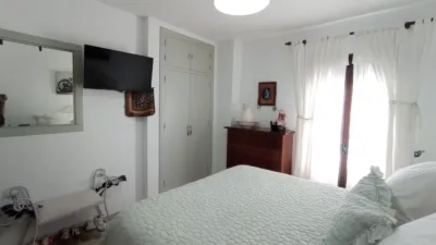 Semi-detached house on Calle Paraíso photo 18