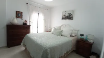 Semi-detached house on Calle Paraíso photo 16
