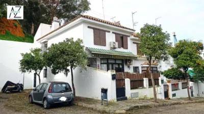 Semi-detached house on Calle Paraíso photo 3
