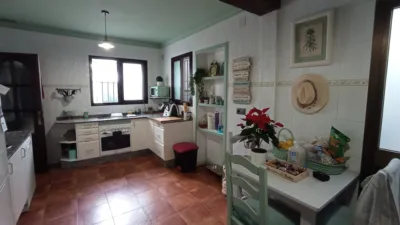 Semi-detached house on Calle Paraíso photo 9