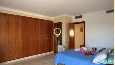 Penthouse on Carrer de Pere Gironès photo 13