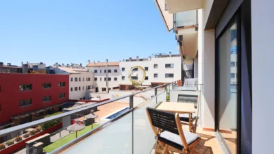 Piso en Carrer de Montserrat Roig photo 24