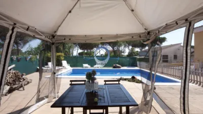 Detached house on Carrer de la Lluna photo 32