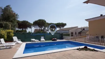 Detached house on Carrer de la Lluna photo 33