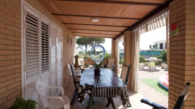 Detached house on Carrer de la Lluna photo 5