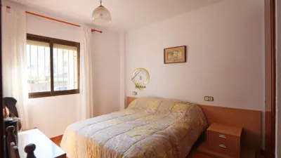 Apartment on Passeig de la Torre Valentina photo 12