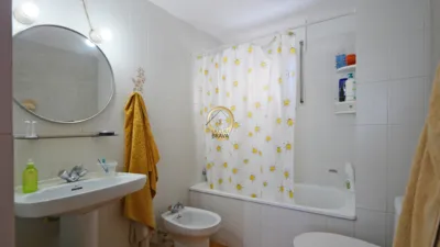 Apartment on Passeig de la Torre Valentina photo 14