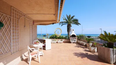 Apartment on Passeig de la Torre Valentina photo 4