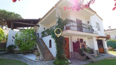 Chalet on Carrer de Montclar photo 21