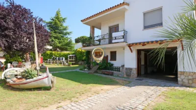Chalet on Carrer de Montclar photo 29
