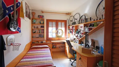 Chalet on Carrer de Montclar photo 17