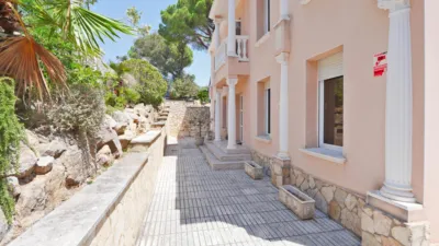 Detached house on Carrer del Castanyer photo 6